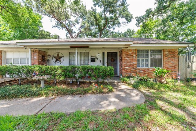 1518 Maux Drive, Houston, TX 77043