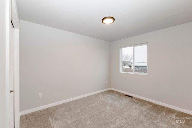 2963 E Mossy Creek Dr, Kuna, ID 83634