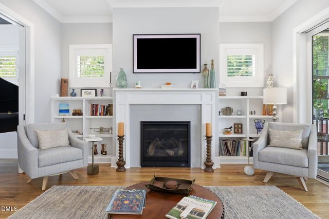 300 Plainview Avenue, Raleigh, NC 27604