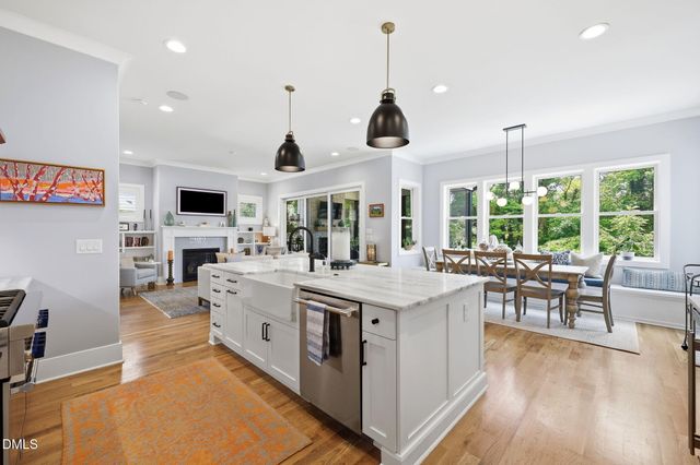 300 Plainview Avenue, Raleigh, NC 27604