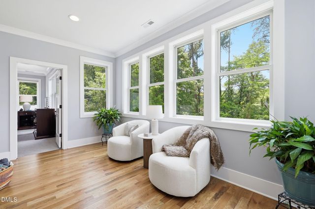300 Plainview Avenue, Raleigh, NC 27604