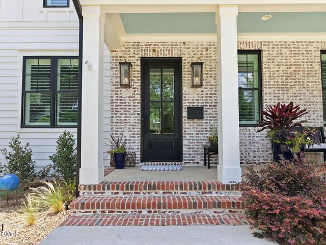 300 Plainview Avenue, Raleigh, NC 27604