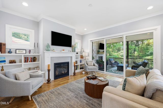 300 Plainview Avenue, Raleigh, NC 27604