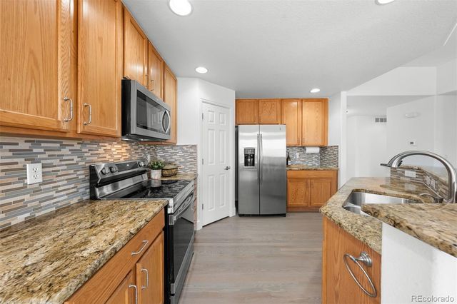 7790 S Quatar Court, Aurora, CO 80016