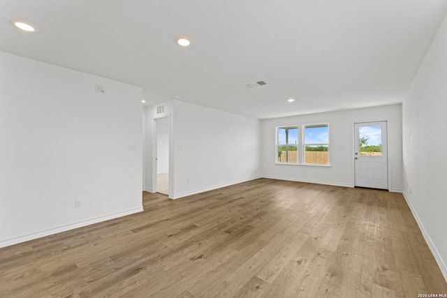 416 Raven Row, Marion, TX 78124