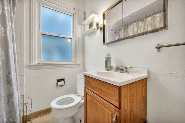 18207 Mapleboro Avenue, Maple Heights, OH 44137