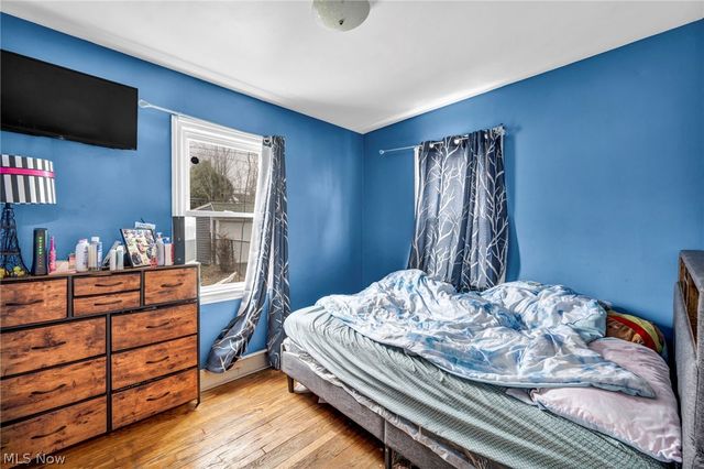 18207 Mapleboro Avenue, Maple Heights, OH 44137