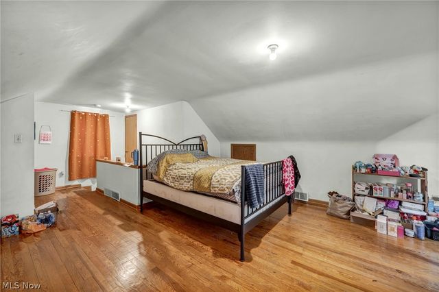 18207 Mapleboro Avenue, Maple Heights, OH 44137