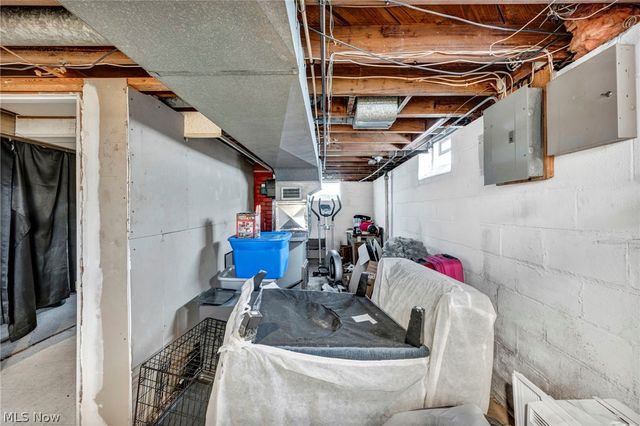 18207 Mapleboro Avenue, Maple Heights, OH 44137