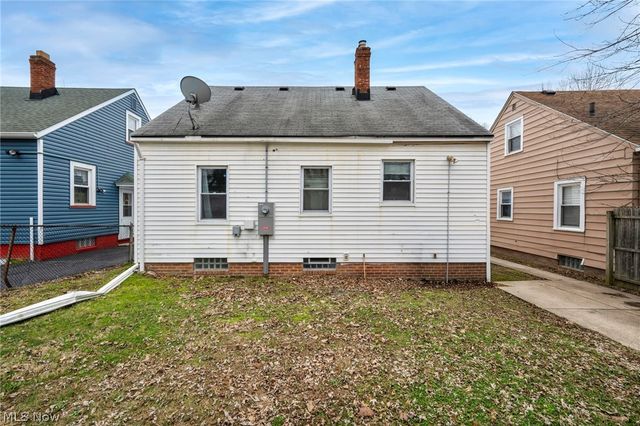 18207 Mapleboro Avenue, Maple Heights, OH 44137