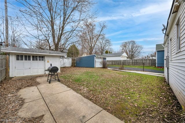 18207 Mapleboro Avenue, Maple Heights, OH 44137