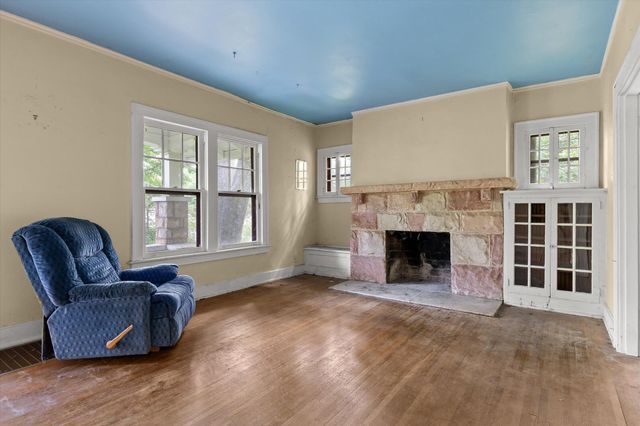 813 Fairmount Avenue, Signal Mountain, TN 37377