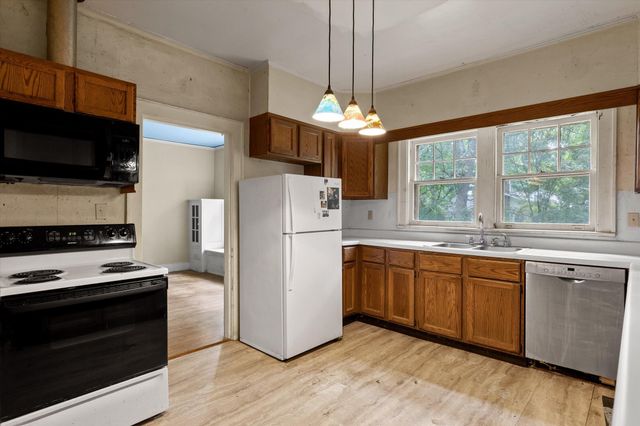 813 Fairmount Avenue, Signal Mountain, TN 37377