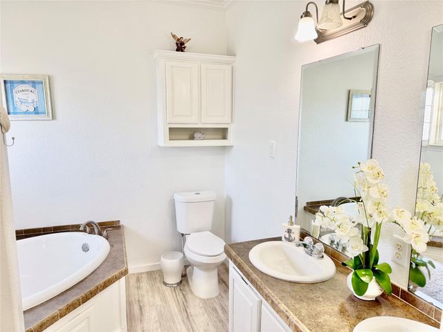 981 Nassau Drive, Crystal Beach, TX 77650