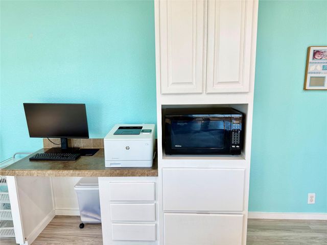 981 Nassau Drive, Crystal Beach, TX 77650