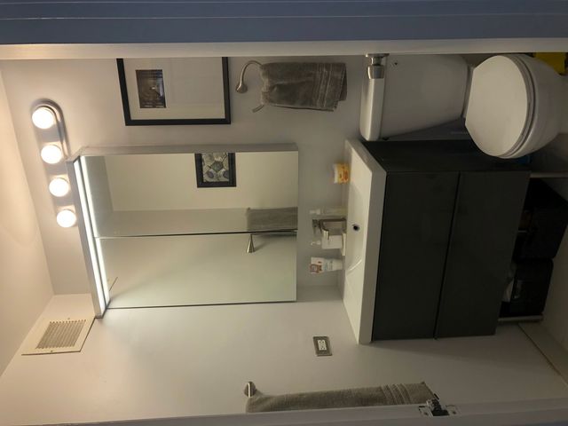 3660 N Lake Shore Drive 2709, Chicago, IL 60613