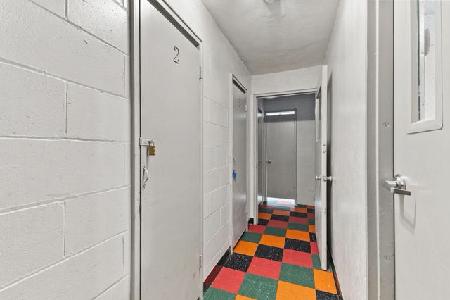 2201 3rd Avenue S 302, Minneapolis, MN 55404