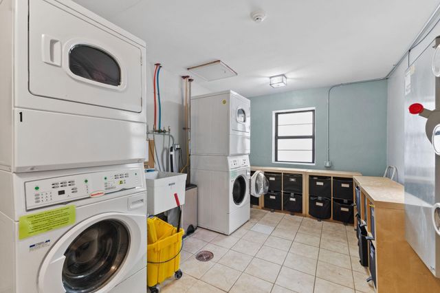2201 3rd Avenue S 302, Minneapolis, MN 55404