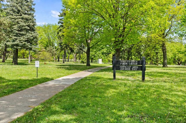 2201 3rd Avenue S 302, Minneapolis, MN 55404