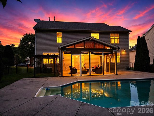 17126 Cambridge Woods Court, Charlotte, NC 28277