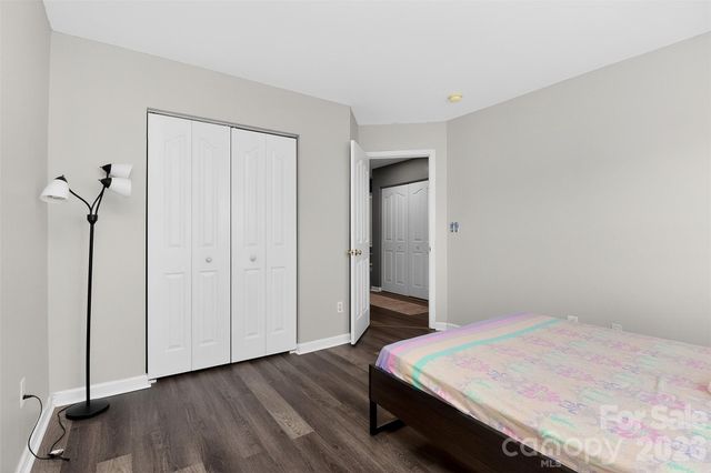 17126 Cambridge Woods Court, Charlotte, NC 28277
