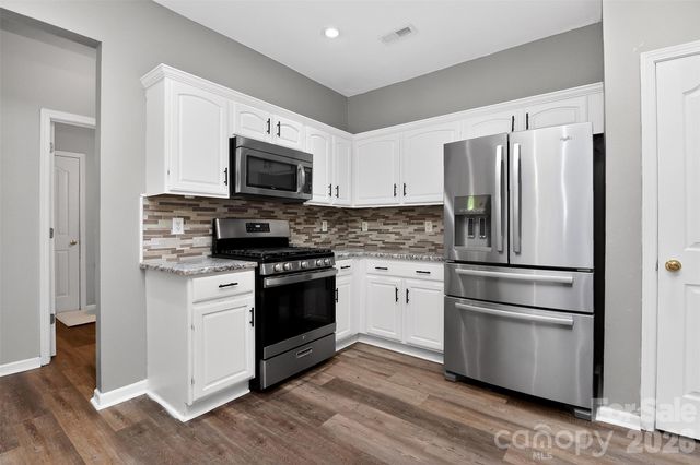 17126 Cambridge Woods Court, Charlotte, NC 28277
