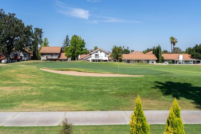 911 Saint Ann Drive, Paso Robles, CA 93446