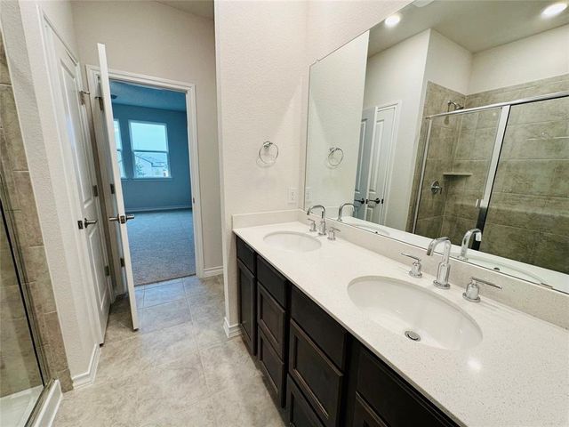 709 Long Run, Liberty Hill, TX 78642