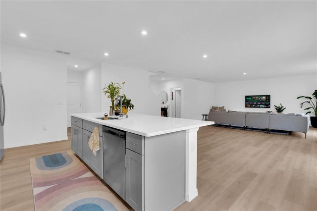 4226 SOUTHERN VISTA LOOP, St Cloud, FL 34772