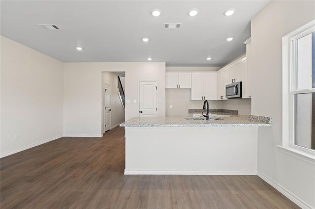 7101 Weyburn Street, Houston, TX 77028