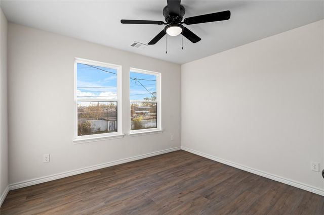 7101 Weyburn Street, Houston, TX 77028