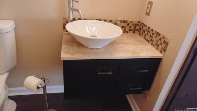 11750 Spring Club, San Antonio, TX 78249