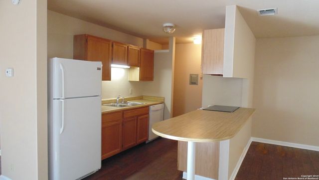 11750 Spring Club, San Antonio, TX 78249