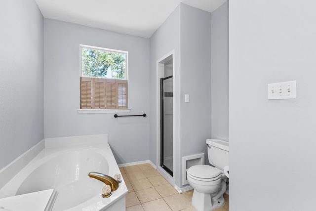 613 Forest Edge Street, Burleson, TX 76028