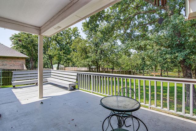 613 Forest Edge Street, Burleson, TX 76028