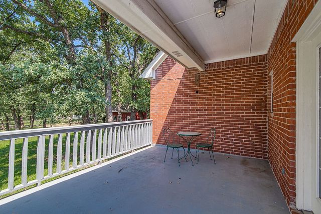 613 Forest Edge Street, Burleson, TX 76028