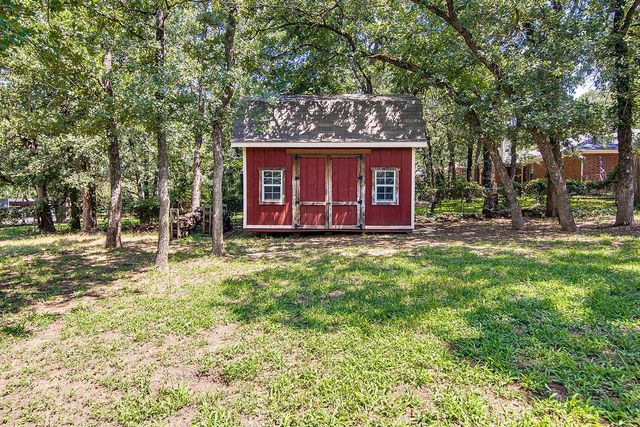 613 Forest Edge Street, Burleson, TX 76028