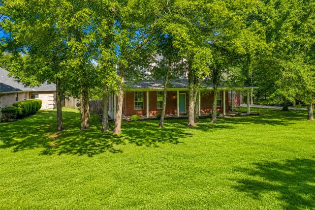 613 Forest Edge Street, Burleson, TX 76028