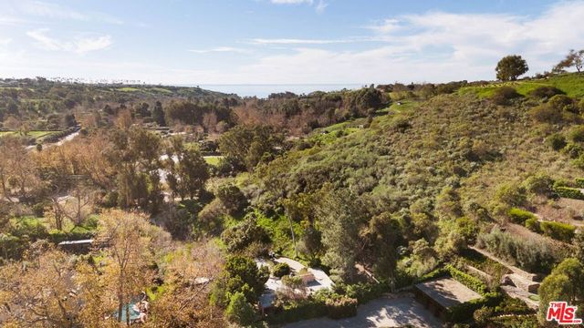 5863 Bonsall Drive, Malibu, CA 90265
