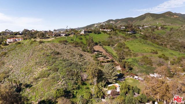 5863 Bonsall Drive, Malibu, CA 90265