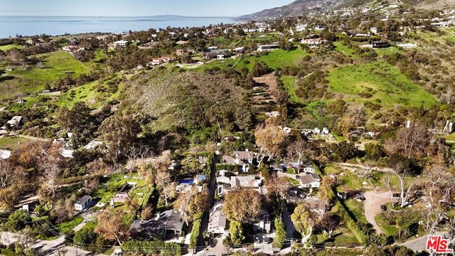 5863 Bonsall Drive, Malibu, CA 90265