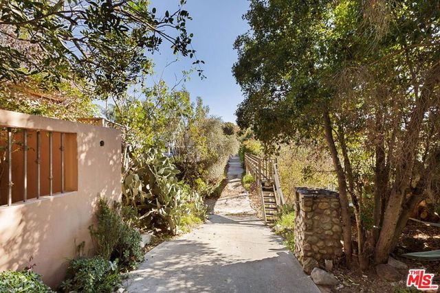 5863 Bonsall Drive, Malibu, CA 90265