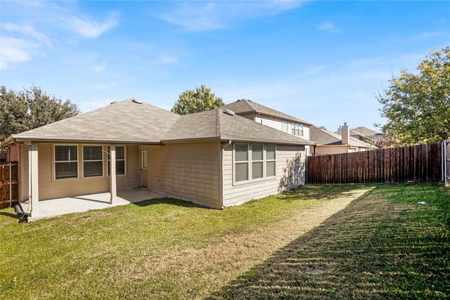 1708 Heron Drive, Aubrey, TX 76227