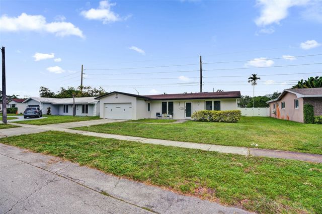 3991 N 41st Court, Hollywood, FL 33021