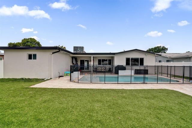 3991 N 41st Court, Hollywood, FL 33021