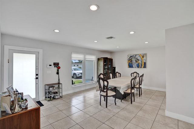 3991 N 41st Court, Hollywood, FL 33021