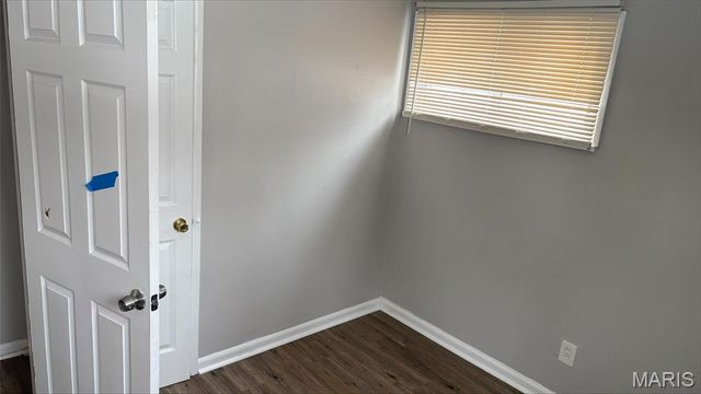 10348 Earl Drive, St Louis, MO 63136