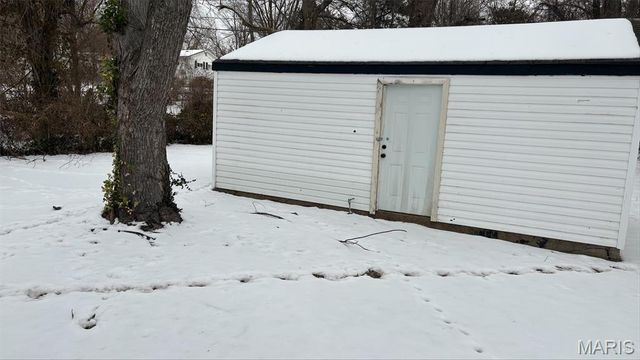 10348 Earl Drive, St Louis, MO 63136