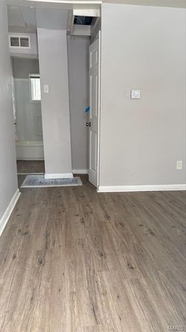 10348 Earl Drive, St Louis, MO 63136