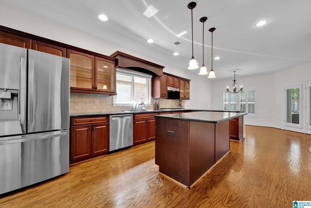 1044 LINKSIDE DRIVE, Hoover, AL 35242